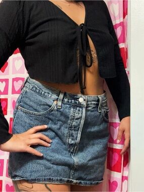 Speechless Black Ribbed Tie-Front Crop Top